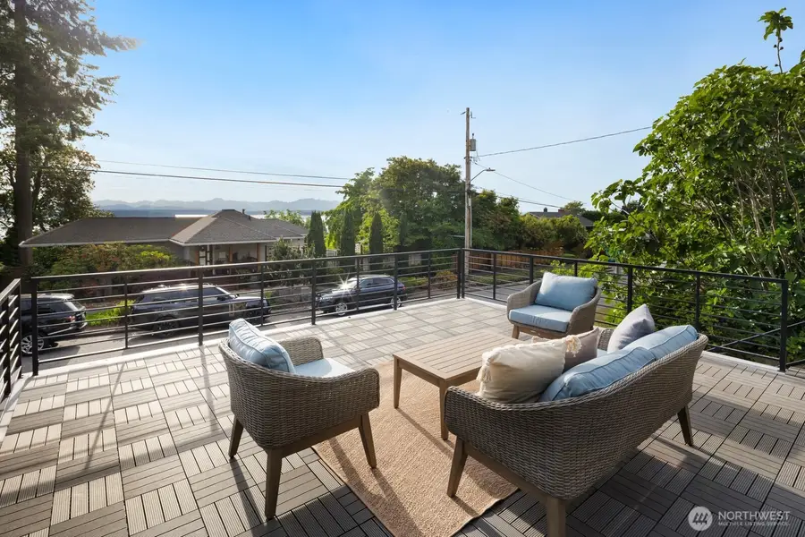7602 44th Avenue Sw, Seattle, WA 98136 - #3