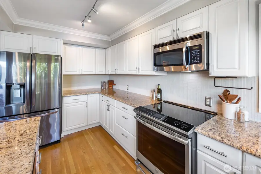 1758 Dexter Avenue N #5, Seattle, WA 98109 - #3