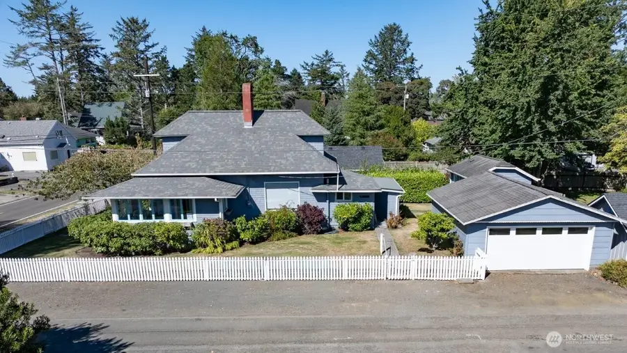 4002 K Place, Seaview, WA 98644 - #2