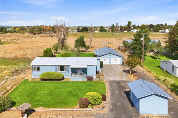9664 NE Maple Drive, Moses Lake, WA 98837