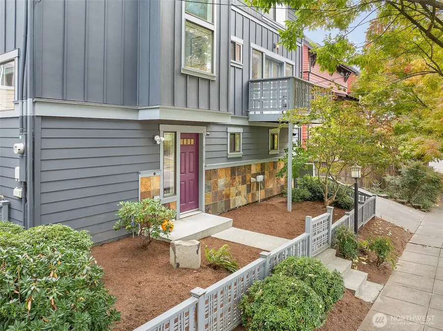 6710 Alonzo Avenue Nw, Seattle, WA 98117 - #3