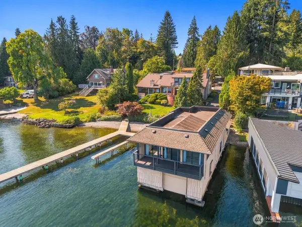 513 E Davies Loop Road, Lake Stevens, WA 98258