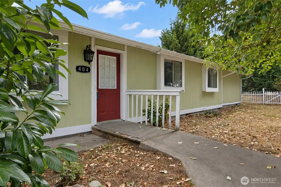 404 Edwards St Nw, Yelm, WA 98597 - #2