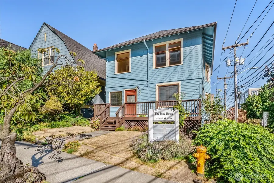 700 Warren Avenue N, Seattle, WA 98109 - #2