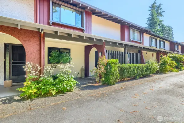 1723 NE 179th St #2, Shoreline, WA 98155