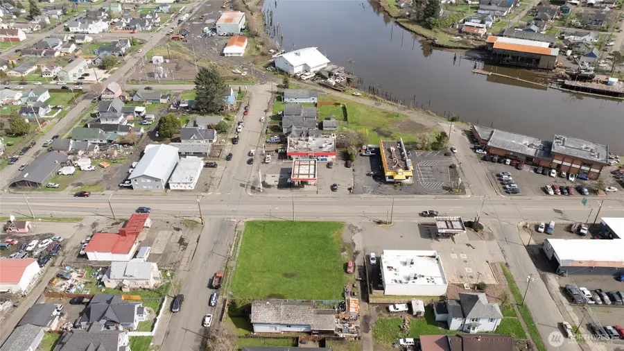 219 Lincoln St, Hoquiam, WA 98550 - #2
