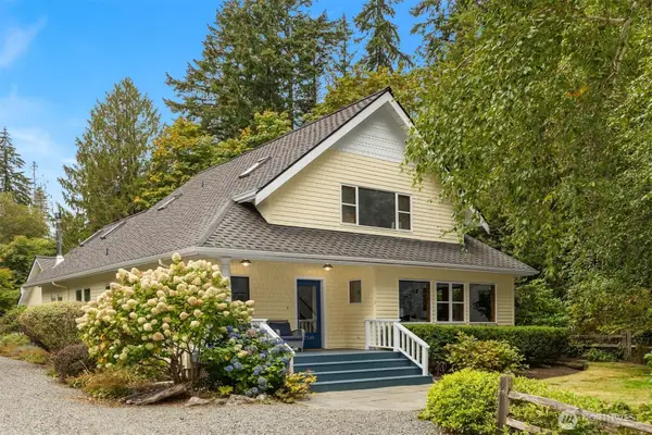 7349 Madrona Drive Ne, Bainbridge Island, WA 98110