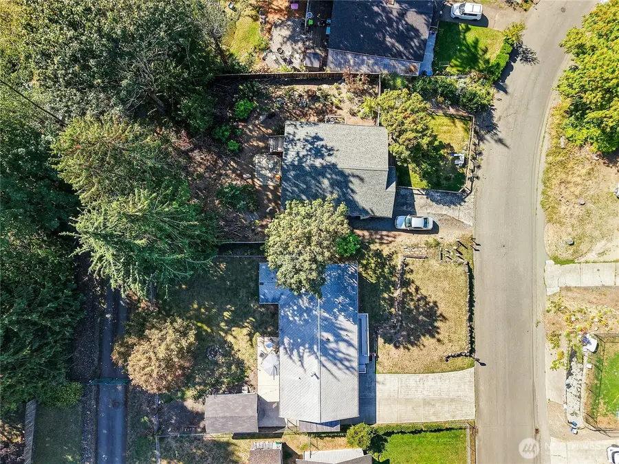 6910 E Cascade Drive, Port Orchard, WA 98366 - #3