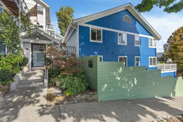 2400 E Howell Street #F, Seattle, WA 98122
