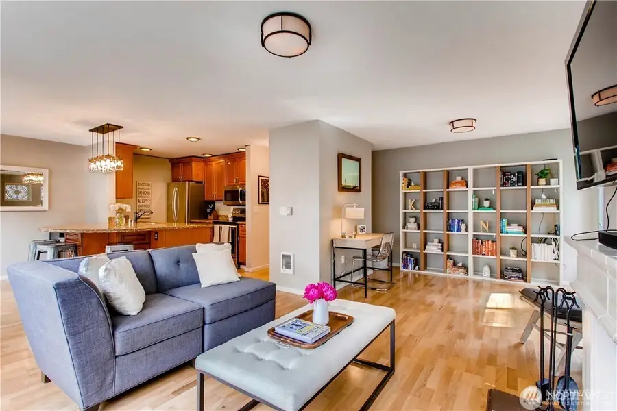 500 Aloha Street #211, Seattle, WA 98109 - #3