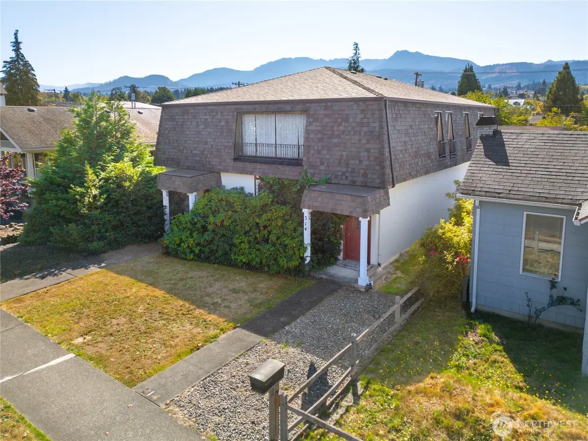 314 E 5th Street, Port Angeles, WA 98362 - #1