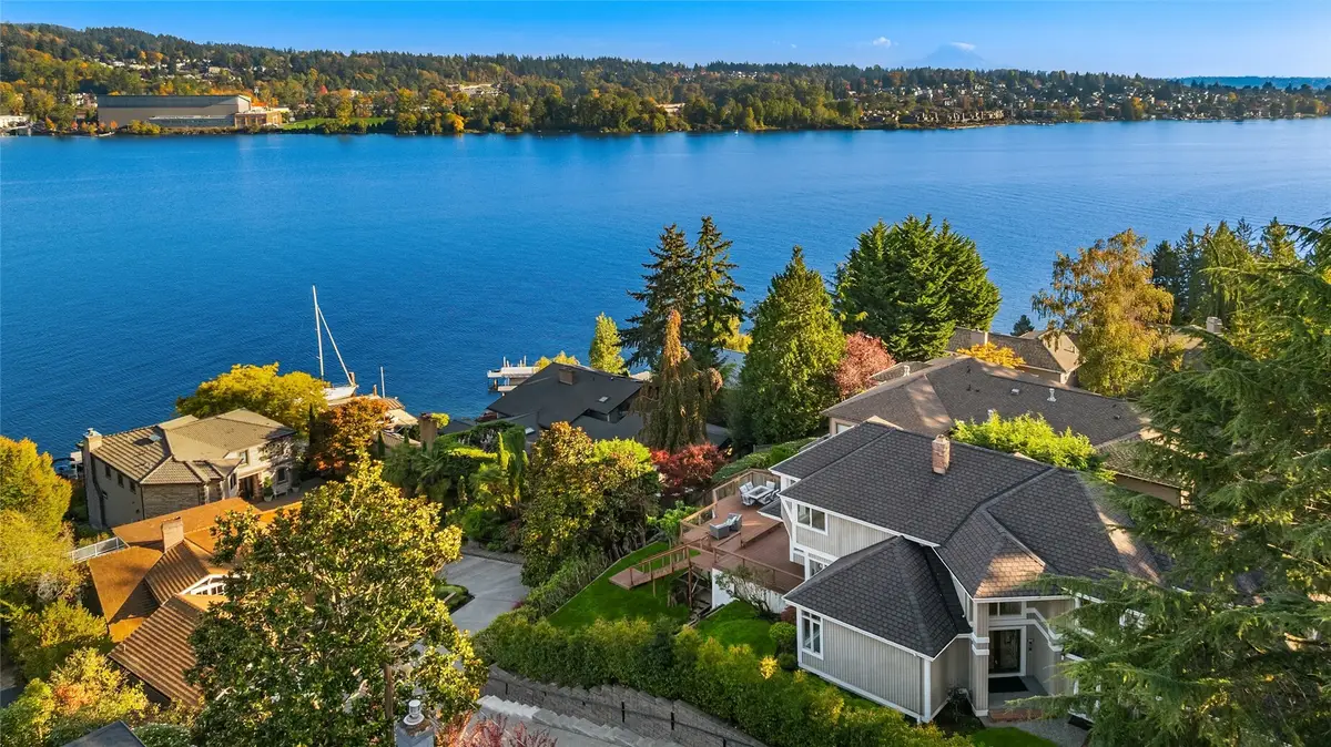 7020 96th Avenue Se, Mercer Island, WA 98040 - #1