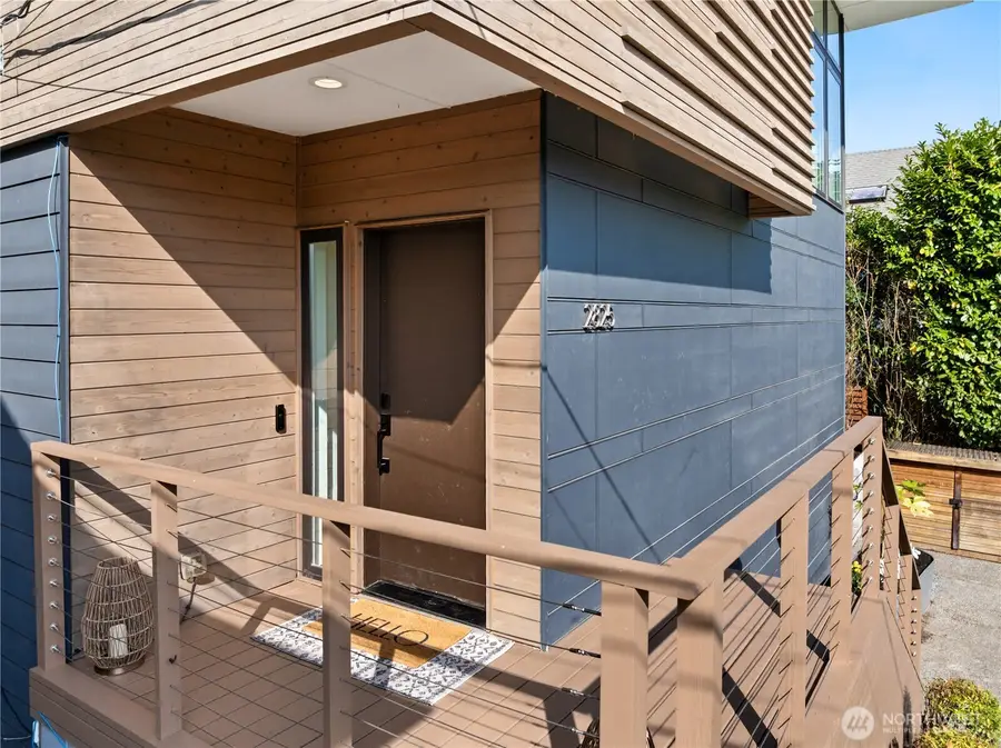 2825 22nd Avenue W, Seattle, WA 98199 - #2
