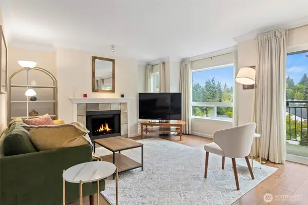 31500 33rd Place Sw #Q203, Federal Way, WA 98023
