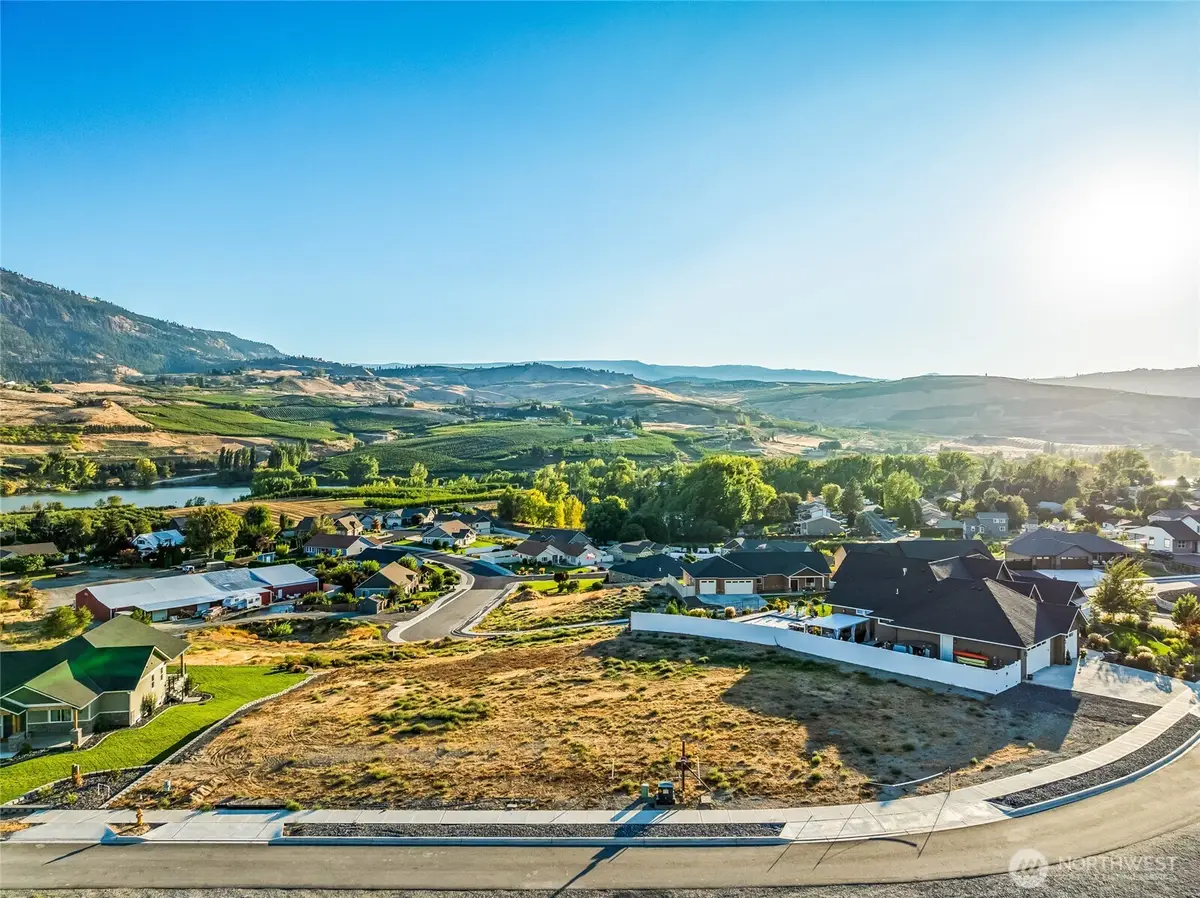 76 Tex Ford Drive, Malaga, WA 98828 - #1
