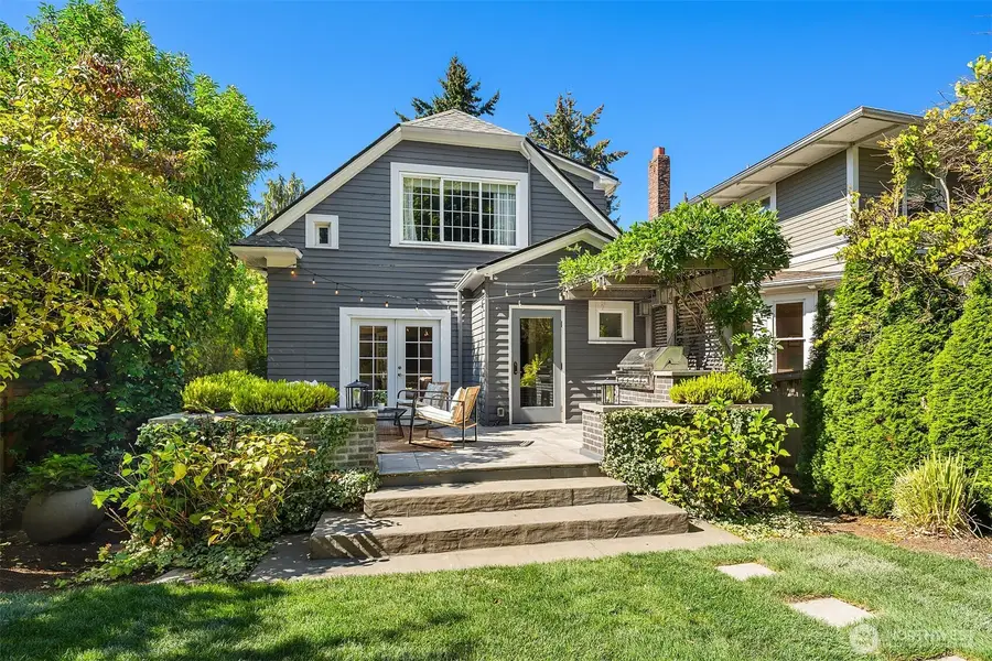 822 31st Avenue, Seattle, WA 98122 - #2
