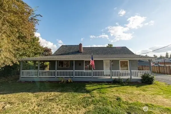 704 Kansas Street Sw, Orting, WA 98360