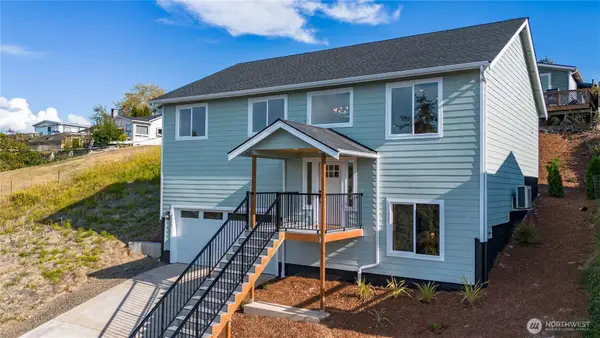 7528 Wooldridge Drive, Blaine, WA 98230