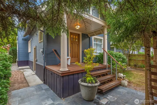 2211 E Olive Street, Seattle, WA 98122
