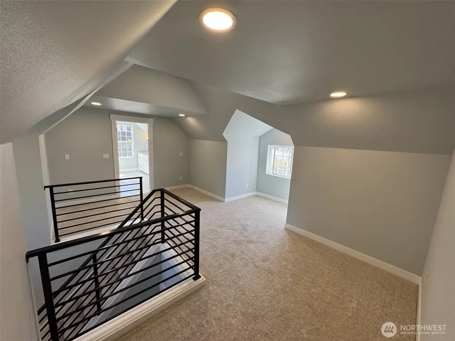 726 Reiten Road, Kent, WA 98030 - #2