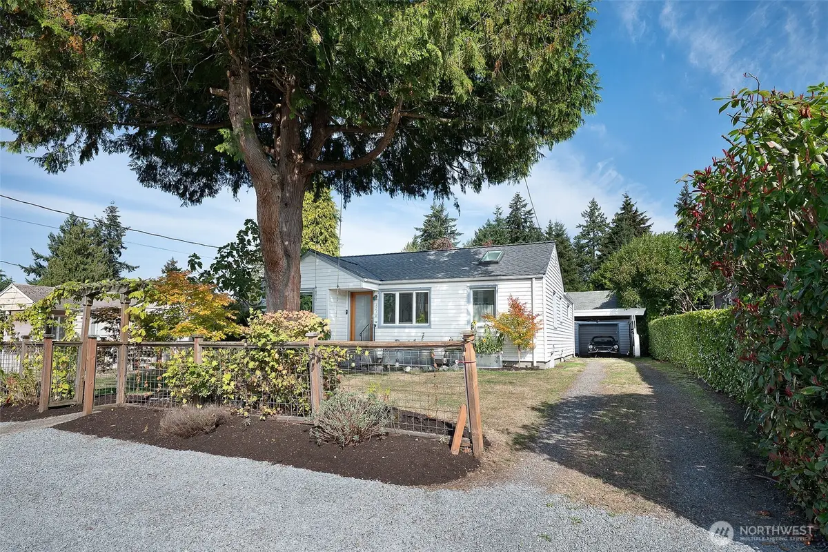 1218 NE 117th Street, Seattle, WA 98125 - #1