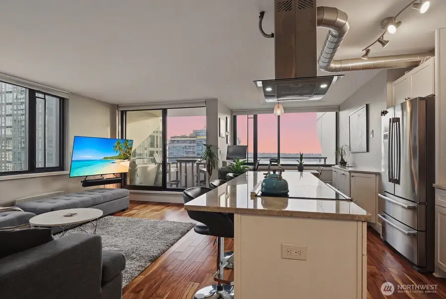 2100 3rd Avenue #2601, Seattle, WA 98121 - #3