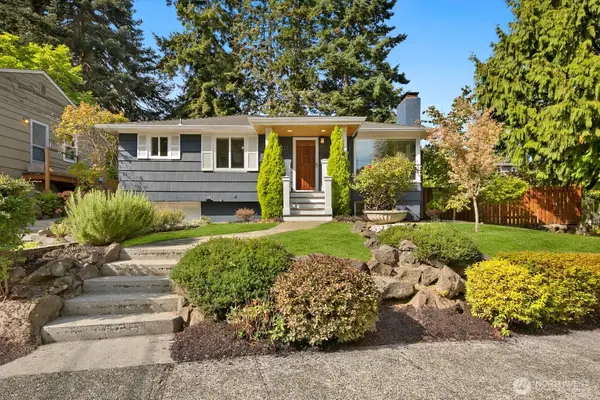 4037 30th Avenue W, Seattle, WA 98199