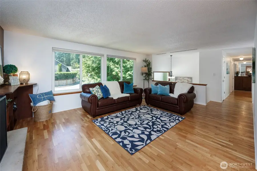 12822 NE 68th Street, Kirkland, WA 98033 - #3