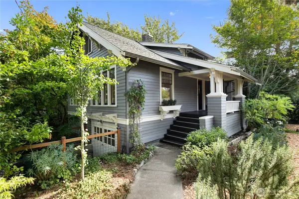 5018 Latona Avenue Ne, Seattle, WA 98105