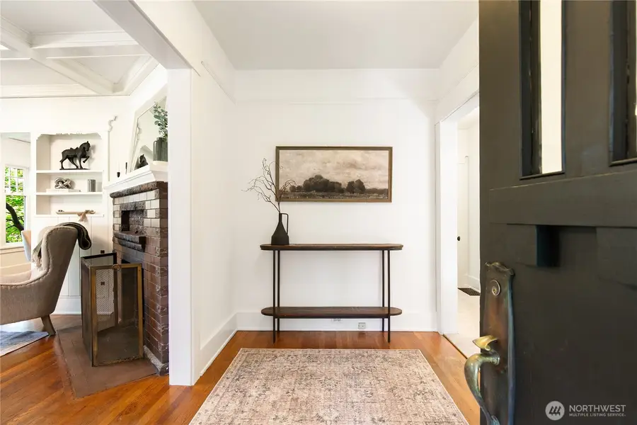 5018 Latona Avenue Ne, Seattle, WA 98105 - #3