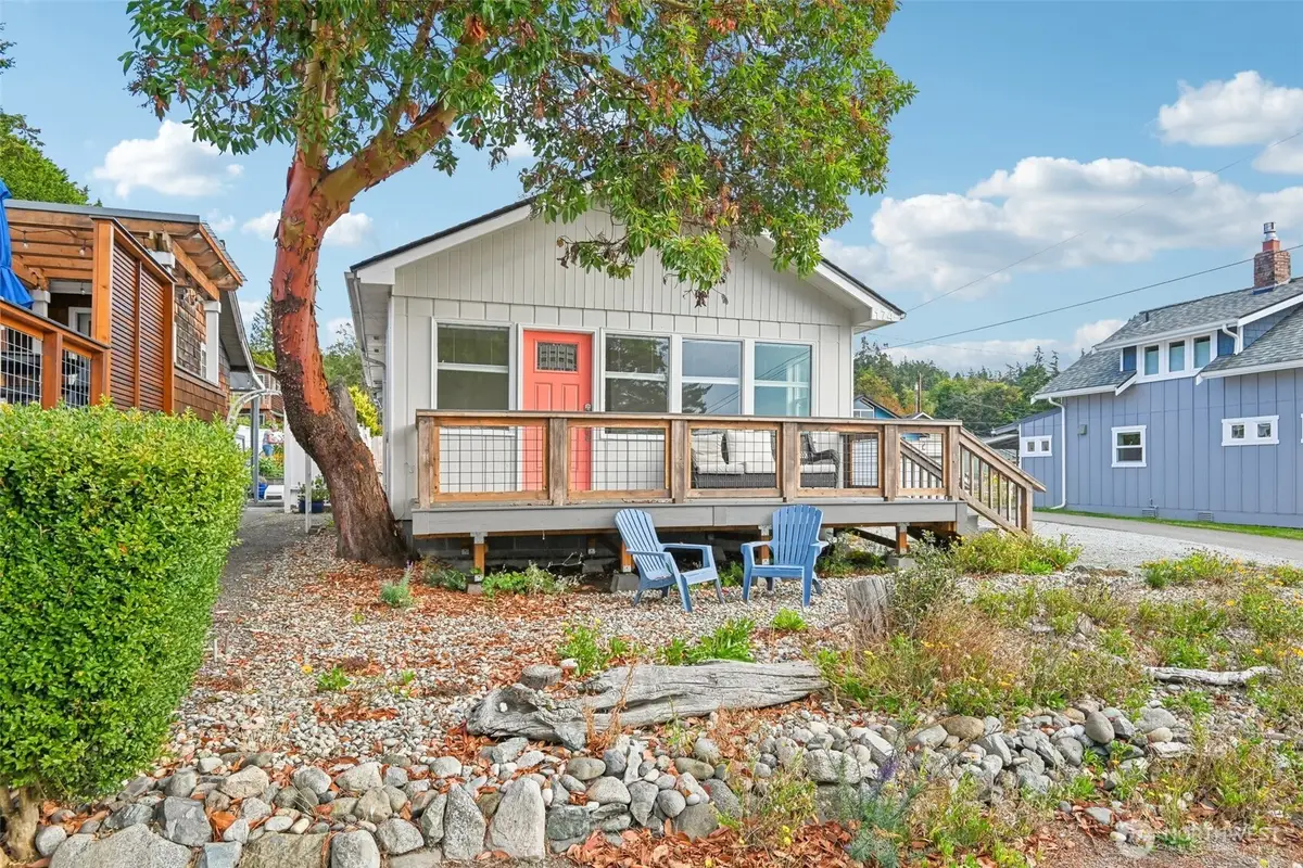 174 N Sunset Drive, Camano Island, WA 98282 - #1