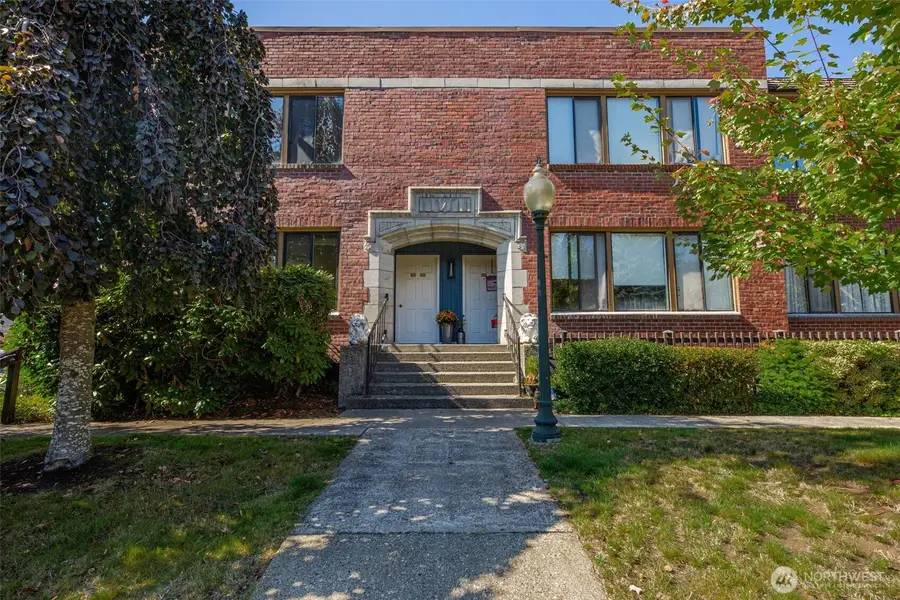 2120 Highland Ave Avenue #301, Everett, WA 98201 - #2