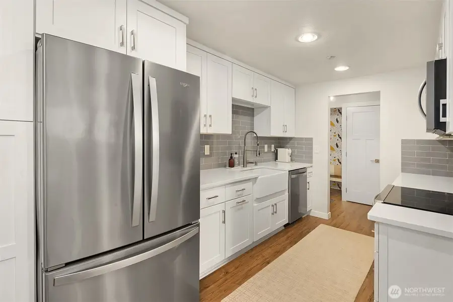 11556 Greenwood Avenue N #102, Seattle, WA 98133 - #3