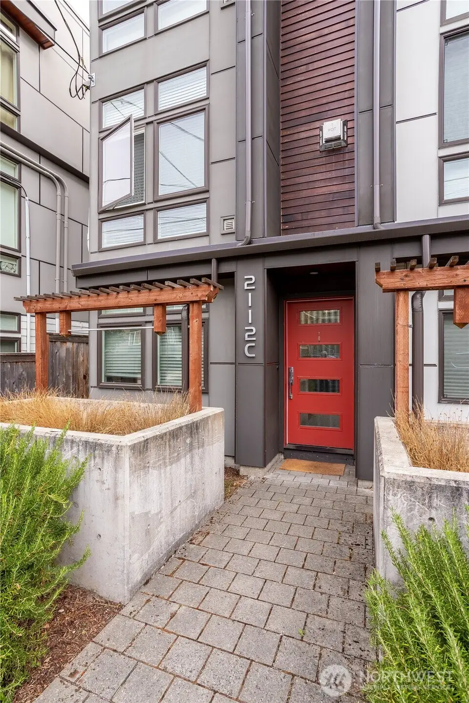 2112 3rd Avenue N #C, Seattle, WA 98109 - #1