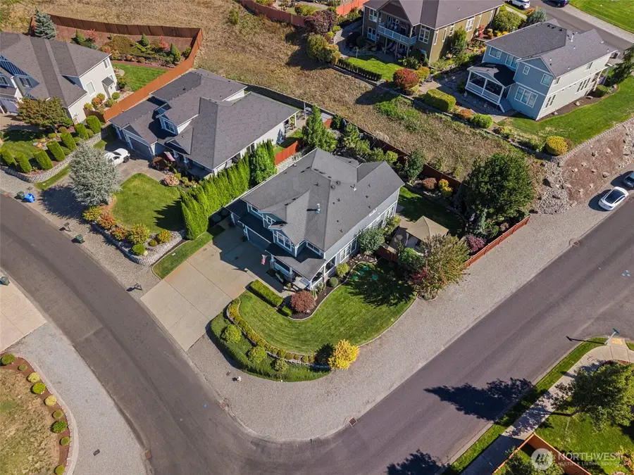 8213 172nd Avenue E, Sumner, WA 98390 - #2