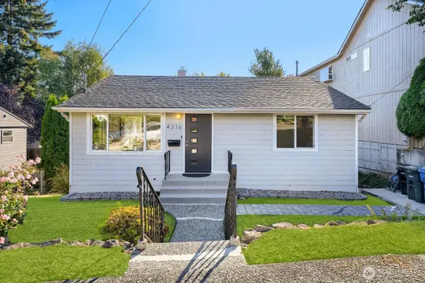 4216 27th Avenue W, Seattle, WA 98199
