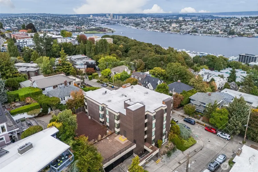1605 5th Avenue N #102, Seattle, WA 98109 - #2