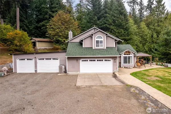 809 Melton Road, Castle Rock, WA 98611