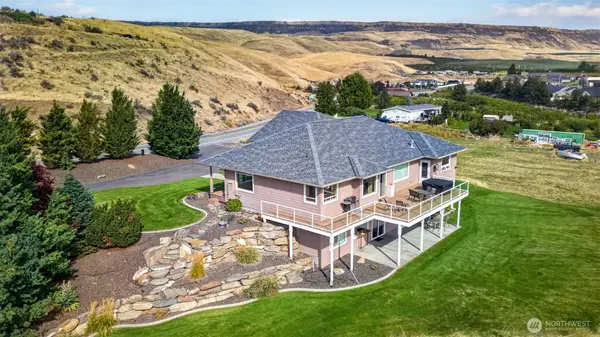 2350 10th Street Ne, East Wenatchee, WA 98802