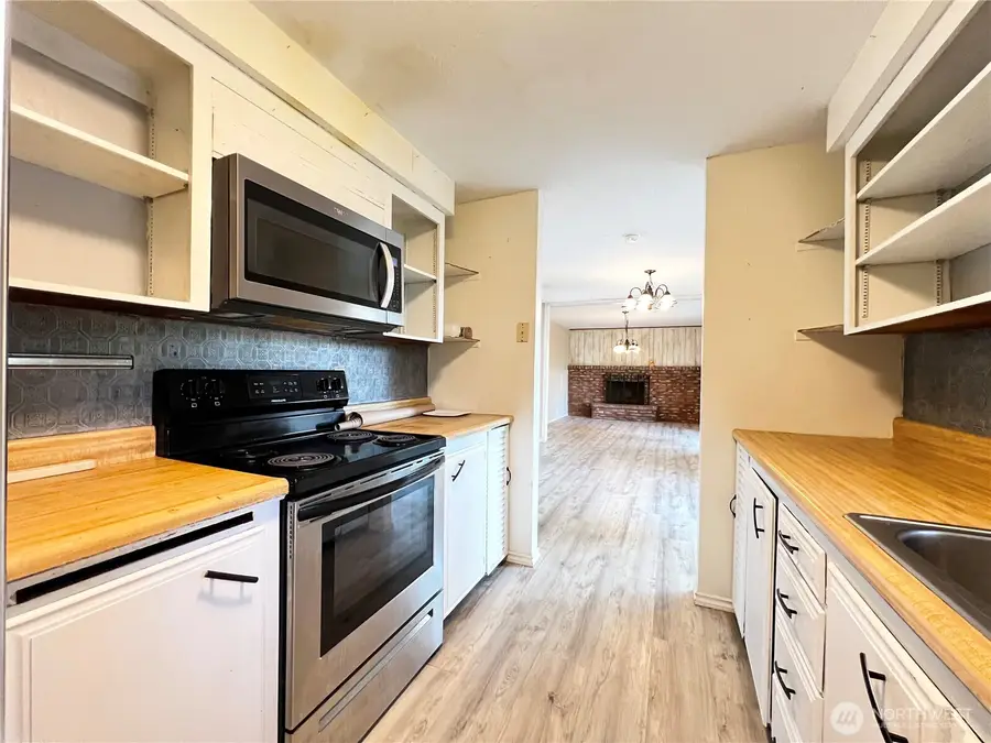 1321 Rancho Place, Everett, WA 98204 - #2