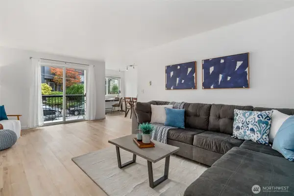 8747 Phinney Avenue N #12, Seattle, WA 98103