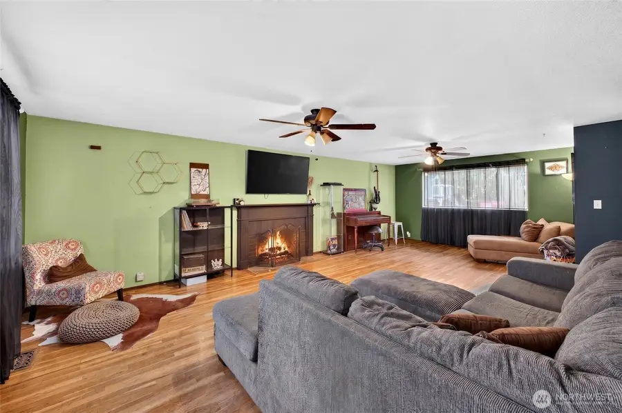 26523 Manchester Avenue, Kent, WA 98032 - #3