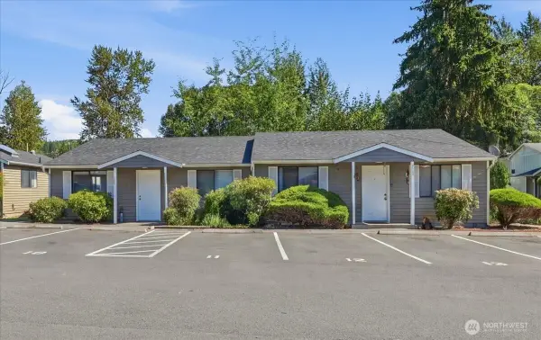406 E Pioneer Street #F, Granite Falls, WA 98252