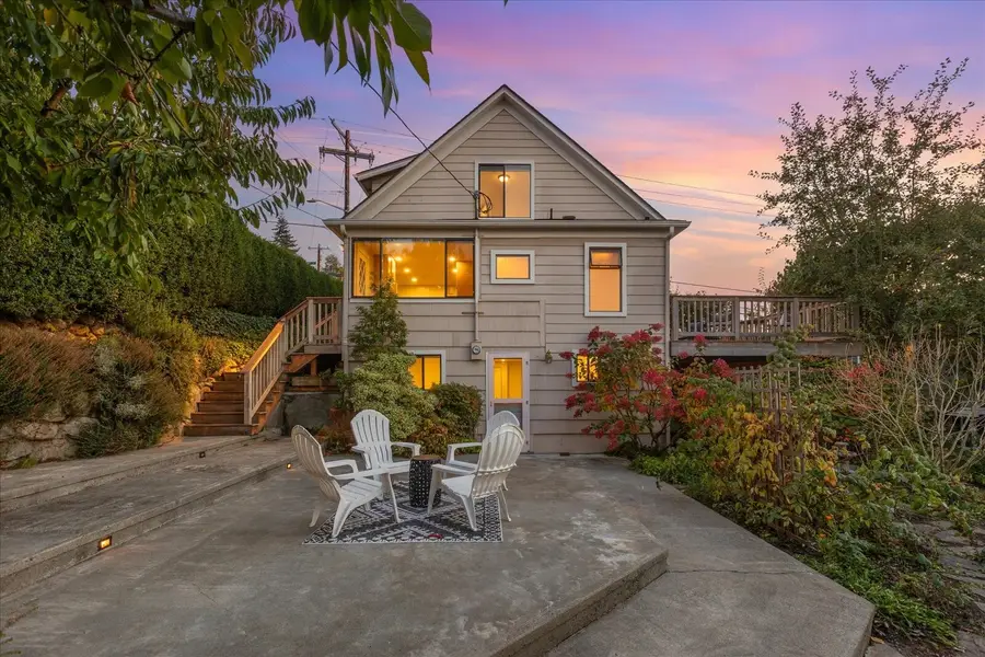 657 Walnut Street, Edmonds, WA 98020 - #3