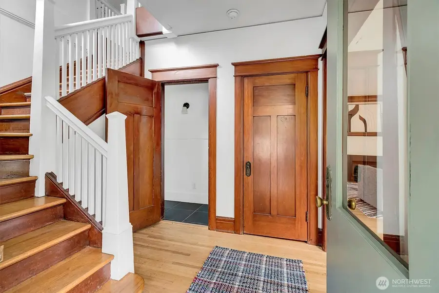 3312 Hunter Boulevard S, Seattle, WA 98144 - #3