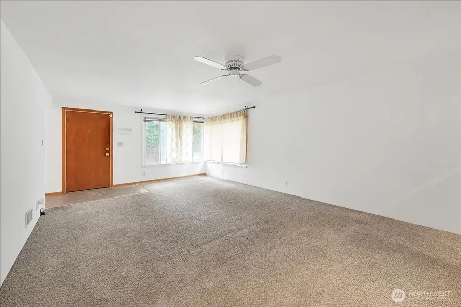 13111 Ashworth Avenue N, Seattle, WA 98133 - #2