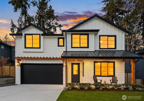 13662 NE 101st Street, Kirkland, WA 98033