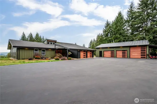 204 Vogel Road, Castle Rock, WA 98611
