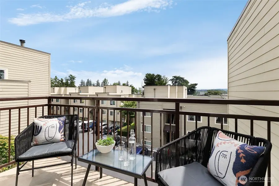 5824 NE 75th Street #D-307, Seattle, WA 98115 - #3