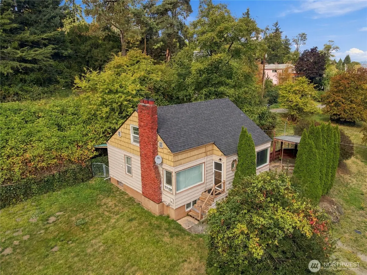 10863 Roseberg Avenue S, Seattle, WA 98168 - #1